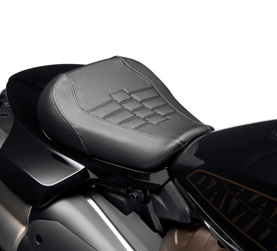Harley Davidson 52000510 Assurez-vous que cette pièce convient Vérifiez la compatibilité Siège solo Sundowner