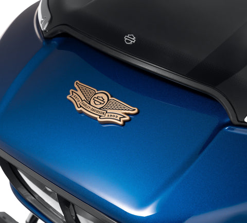 Harley Davidson 14101835 MÉDAILLON décoratif avec barre et bouclier ailés dorés, BARRE ET BOUCLIER, AILE OR