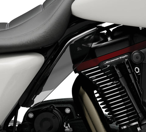 KIT DE DÉFLECTEUR D'AIR POUR CADRE MOYEN Harley Davidson 57200356, SHRD, DÉFLECTEUR D'AIR, CADRE MOYEN, FUMÉ