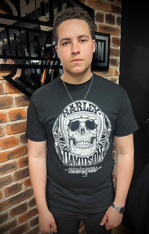 Genuine Leeds Harley-Davidson® Dealer T-shirt 'Pastiche' 40291605