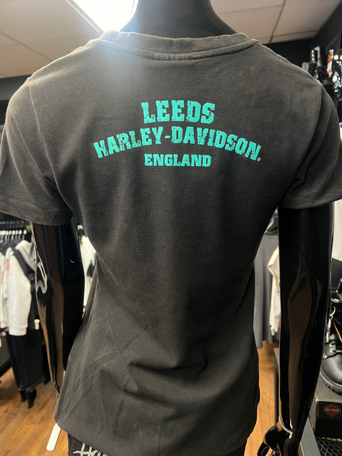 T-shirt authentique du concessionnaire Harley-Davidson® de Leeds « CASTLE SUGAR » 40291691