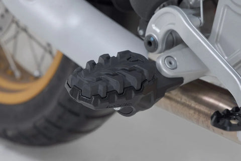 SW-Motech EVO Footrest Kit — Aprilia Rally / Tuareg 660 (FRS.13.112.10300/B)