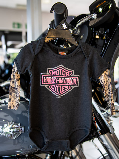 Harley-Davidson® Creeper noir pour bébé fille avec manches tatouées 3000153